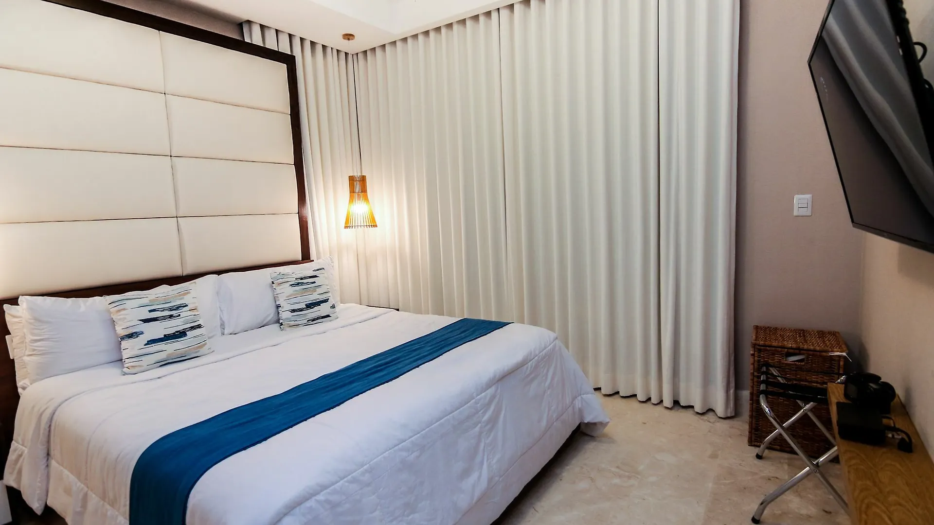 Beach Rock Condo Hotel Bávaro