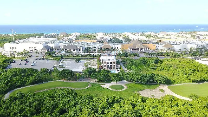 Beach Rock Condo Hotel Bávaro